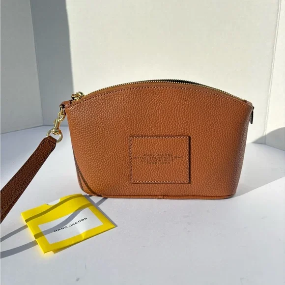 Marc Jacobs Brown Beauty Bag - Picture 2 of 5